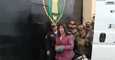 Betssy Chávez En Penal De Chorrillos Para Cumplir 18 Meses De Prisión