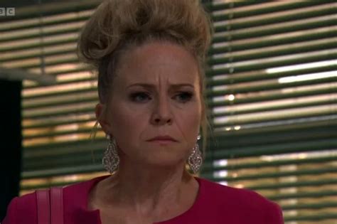 Eastenders Linda Gets Text From Mick In Bbc Bombshell As Fans Shaken Over Danny Dyer Twist