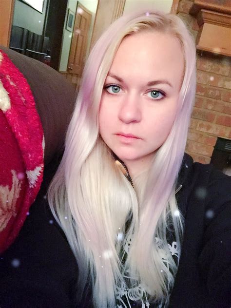 TW Pornstars Alissa Twitter Lilac And Blonde It S Just Temporary But A Fun Change 1 39 AM