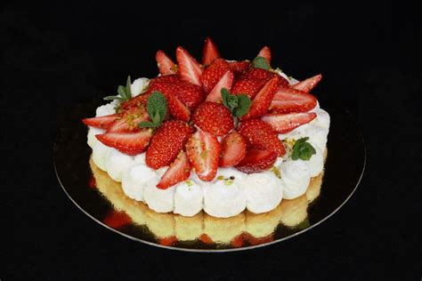 Pavlova Aux Fraises Inspir E De Nicolas Bernard Tea Time De Sylvie