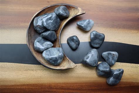 Top 14 Grey Crystals And Gemstones Names You Must Know