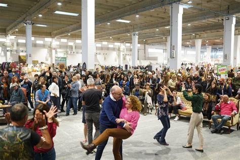 Vintage Market Alla Fiera Del Levante