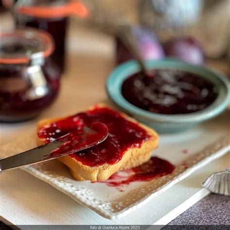 Crostata Con Crema Frangipane E Prugne Fresche Siciliani Creativi In