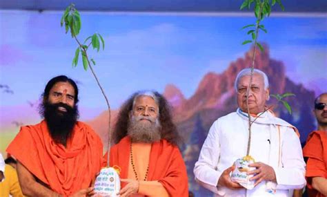 Parmarth Niketan Celebrates Swami Chidanands Birthday As Environment