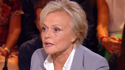 Muriel Robin revient sur sa fausse couche à 19 ans Jétais trop jeune