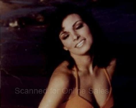 Raquel Welch on the Beach in Orange Bikini 4x6 Photo Etsy México