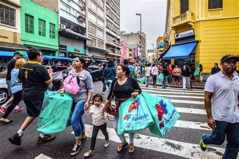 Varejo Volta A Nível Pré Pandemia Em Junho Mas 2º Tri Tem Perdas