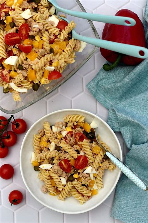 Salade De P Tes Compos E Thon Oeufs Poivron Et Tomates