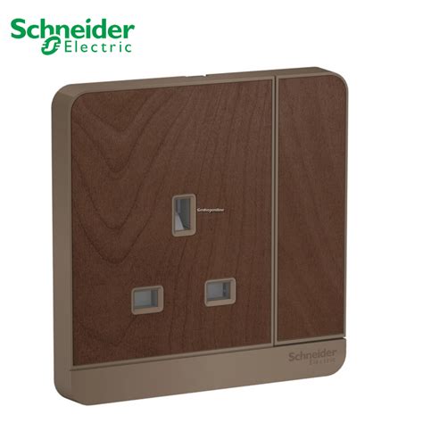 Schneider Avataron 13a 250v 1 Gang Switched Socket E8315