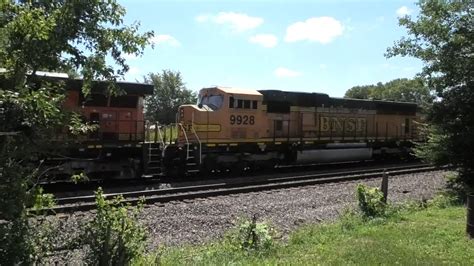 Big Light Power Bnsf 5883 East In Wyanet Il 82221 Youtube