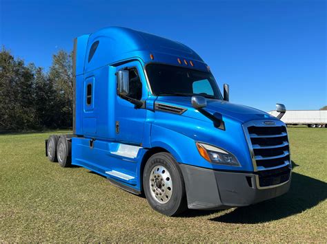 2020 Freightliner Pt126slp