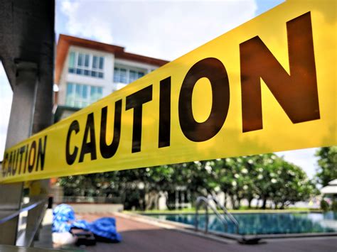 How Does A Warning Sign Impact A Premises Liability Case The Dearie