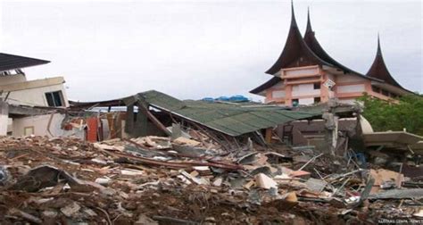 Enam Gempa Bumi Dahsyat Indonesia Salah Satunya Di Sumbar Sumbarkitaid