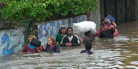 La Inundación En Santa Fe Y El Rol Clave De Los Medios Tradicionales