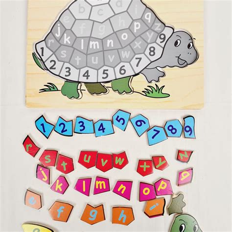 Puzzle relief en bois Tortue colorée avec chiffres et alphabet