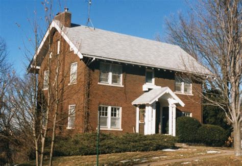 Mount Vernon House - Mount Vernon Historic Preservation Commission