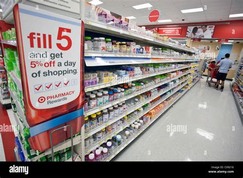 Pharmacy Aisle Usa High Resolution Stock Photography and Images - Alamy