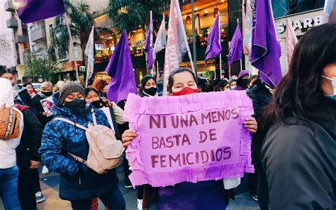 Basta De Violencia Contra La Mujer Un Femicidio Cada Horas En