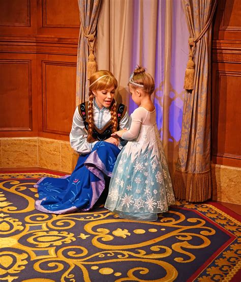 Meeting Anna And Elsa At Disney World | Hot Sex Picture