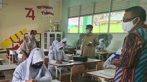 Hari Pertama Belajar Tatap Muka Sutarmidji Pantau Langsung Ke Sekolah