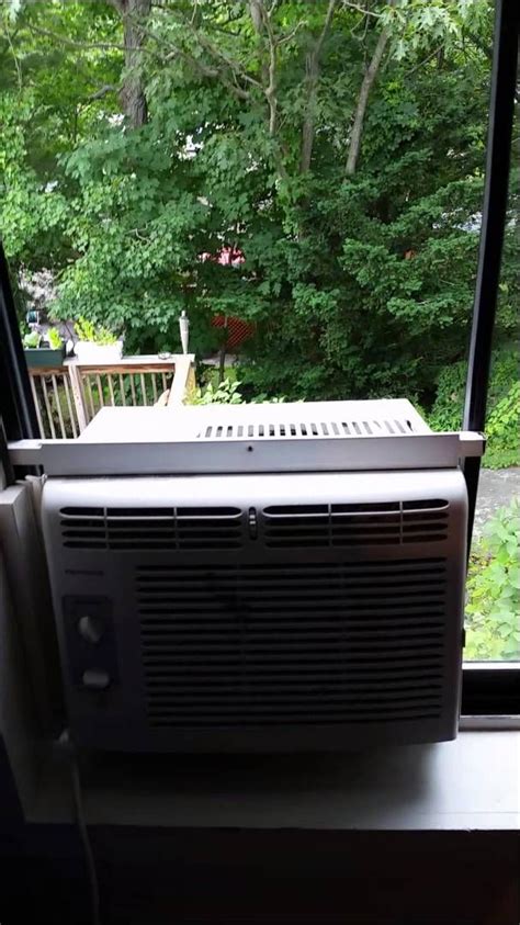 Install An Air Conditioner On A Sliding Window Window Ac Unit Window