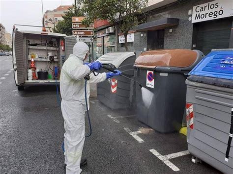 Los nuevos contenedores de basura orgánica se aplazan y sube el gasto