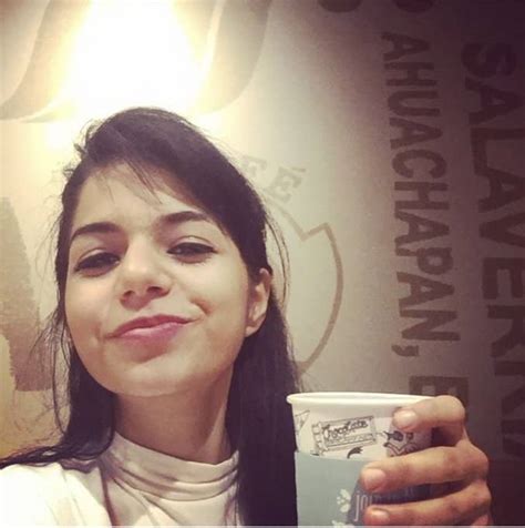 Elif Aslı Yıldız Kimdir? - Kadın Diyor ki