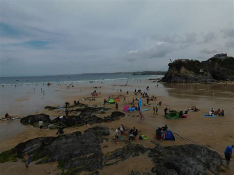 Towan Beach Beach Road Bryn Holmes Cc By Sa Geograph Britain