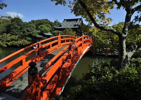 Tourist attractions in Japan - famous landmarks, things to do | Insight ...