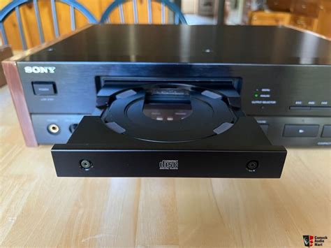 Sony Cdp X Es Cd Player Photo Canuck Audio Mart