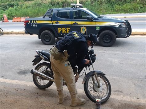 PRF apreende motocicleta sinais de adulteração em Tianguá CE