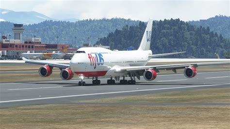 FlyUs Boeing 747 Landing During Stroms At NAGASAKI INTERNATIONAL