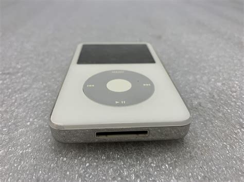 Genuine Apple Ipod 5th Generation With Video White Ma002ll A A1136 60gb Ebay