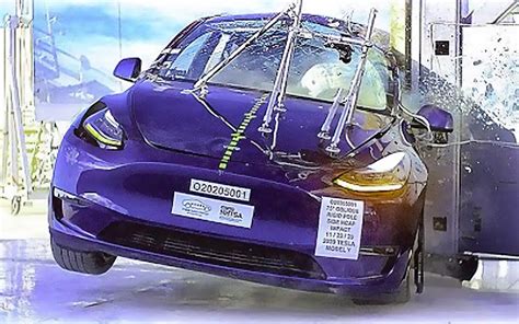 Tesla Model Y La Voiture Obtient 5 étoiles Au Crash Test Américain Nhtsa