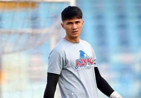 Profil Kevin Ray Mendoza Kiper Anyar Persib Bandung Yang Berstatus