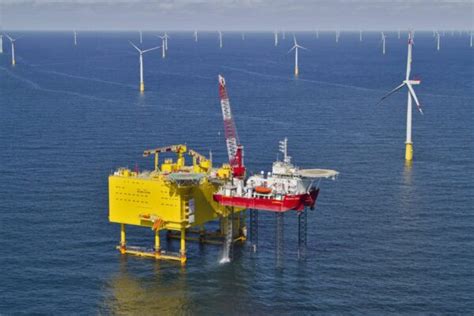 Seajacks Scylla Mobilising For Hollandse Kust Noord Kraken Changing