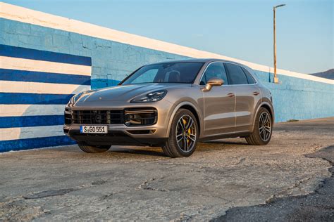 2018 Porsche Cayenne Turbo Review - GTspirit