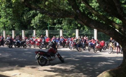 Entregadores De Aplicativos Fazem Protesto Em Bel M