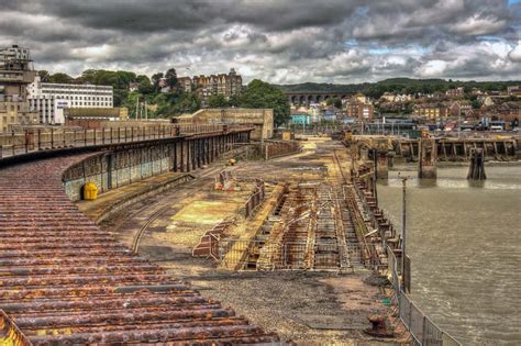 Disused Stations: Folkestone Harbour Station