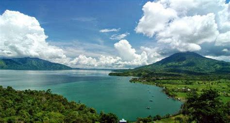 The Beauty Landscape of Indonesia: The Wonders of Lake Toba
