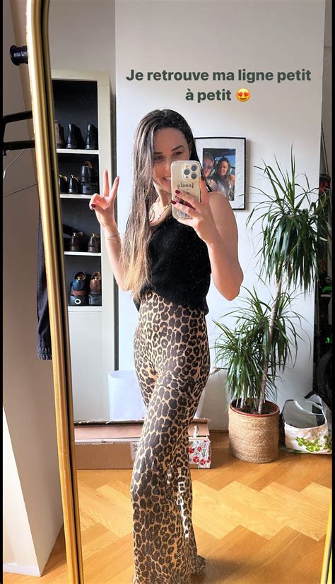 Photo Capucine Anav dévoile sa nouvelle silhouette sur Instagram