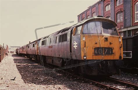 Rail Online Class 52 Western D1071 1977 04 24 Swindon Works