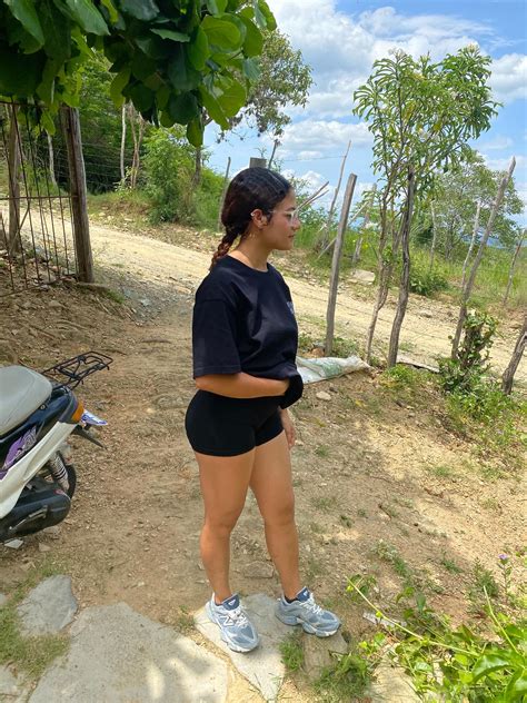 Paola Gomez 🦋🦄 (@paola_gmz002) • Instagram photos and videos