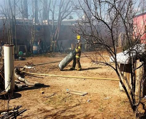 Voraz Incendio Destruye Una Casa El Diario De Sonora