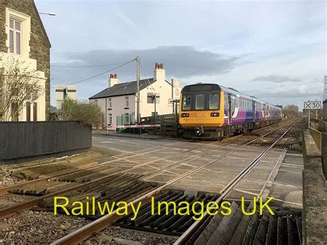 Railway Photo Class 142 Dmu Pacer Dmu At Hoscar Level Crossing C2018 £2 00 Picclick Uk