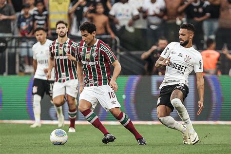 Corinthians Deve Ter Escala O Mudan As Para Enfrentar O Fluminense