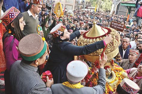 छोटी काशी में भव्य देव महाकुंभ बड़ा देव कमरूनाग के शुभ आगमन के साथ