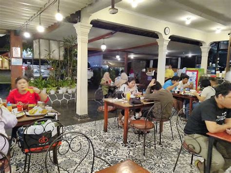 Pizza Kayu Bakar Kedai Kita Kota Bogor