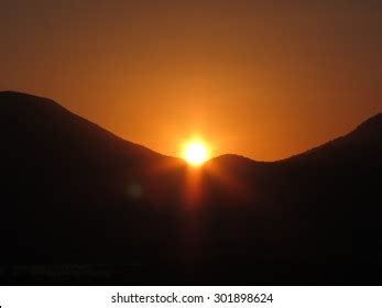 8 702 Sun Rising Over Mountain Images Stock Photos Vectors