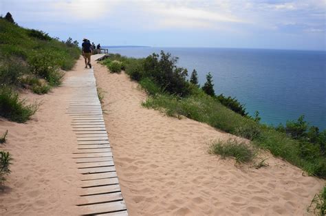 Empire Bluff Trail Sleeping Bear Dunes National Lakeshore Mi Live